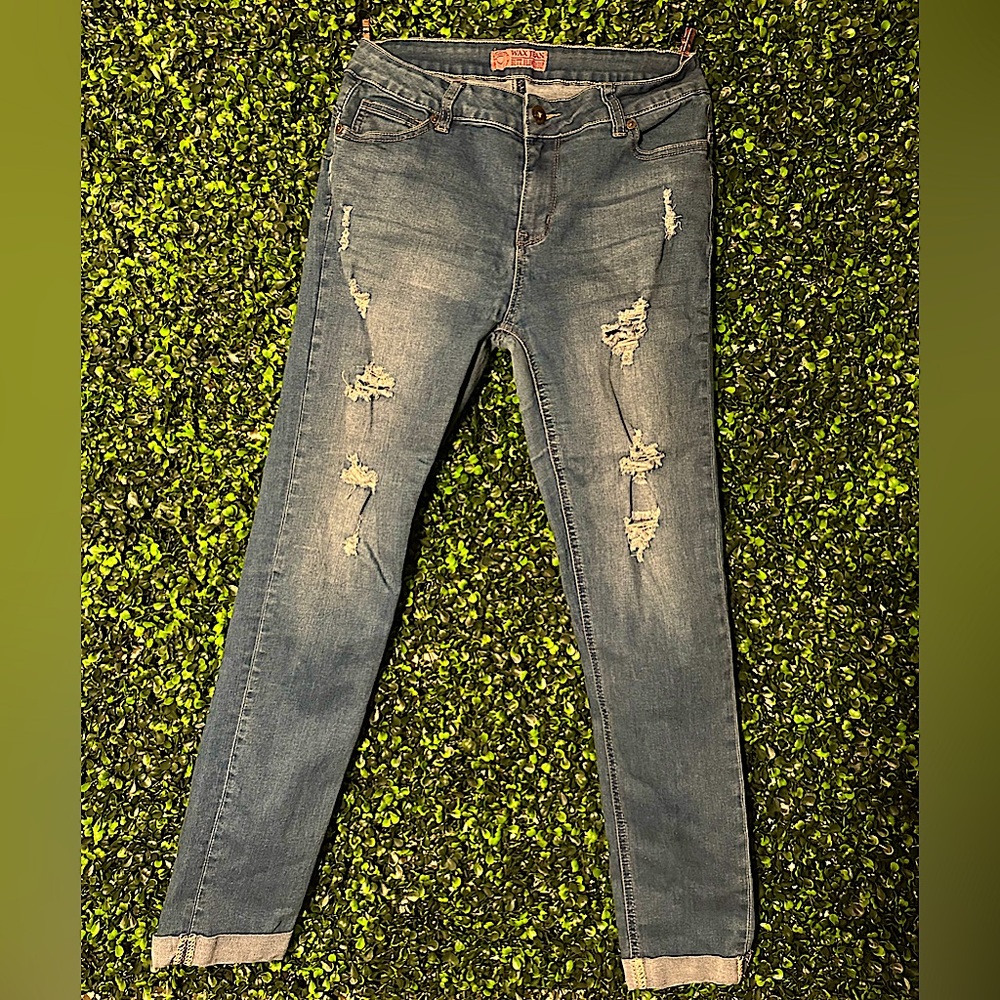 Medium Wash Butt Lifting Denim Jeans
